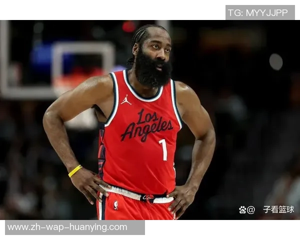 快船与湖人激战正酣谁能在洛杉矶德比中笑到最后